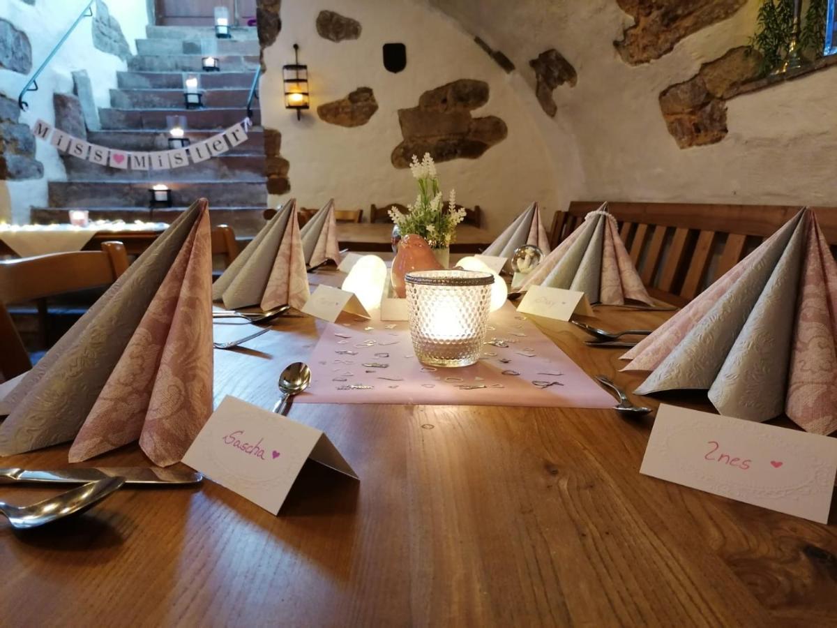 Landgasthaus "Zum Engel" 诺伊莱宁恩 外观 照片