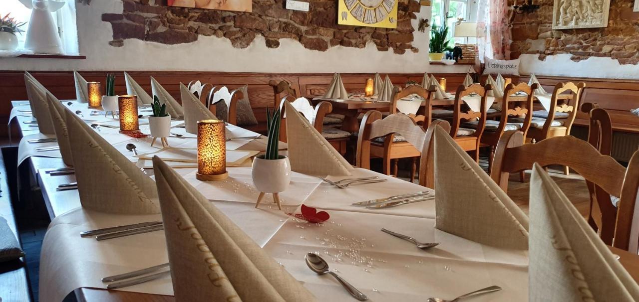 Landgasthaus "Zum Engel" 诺伊莱宁恩 外观 照片