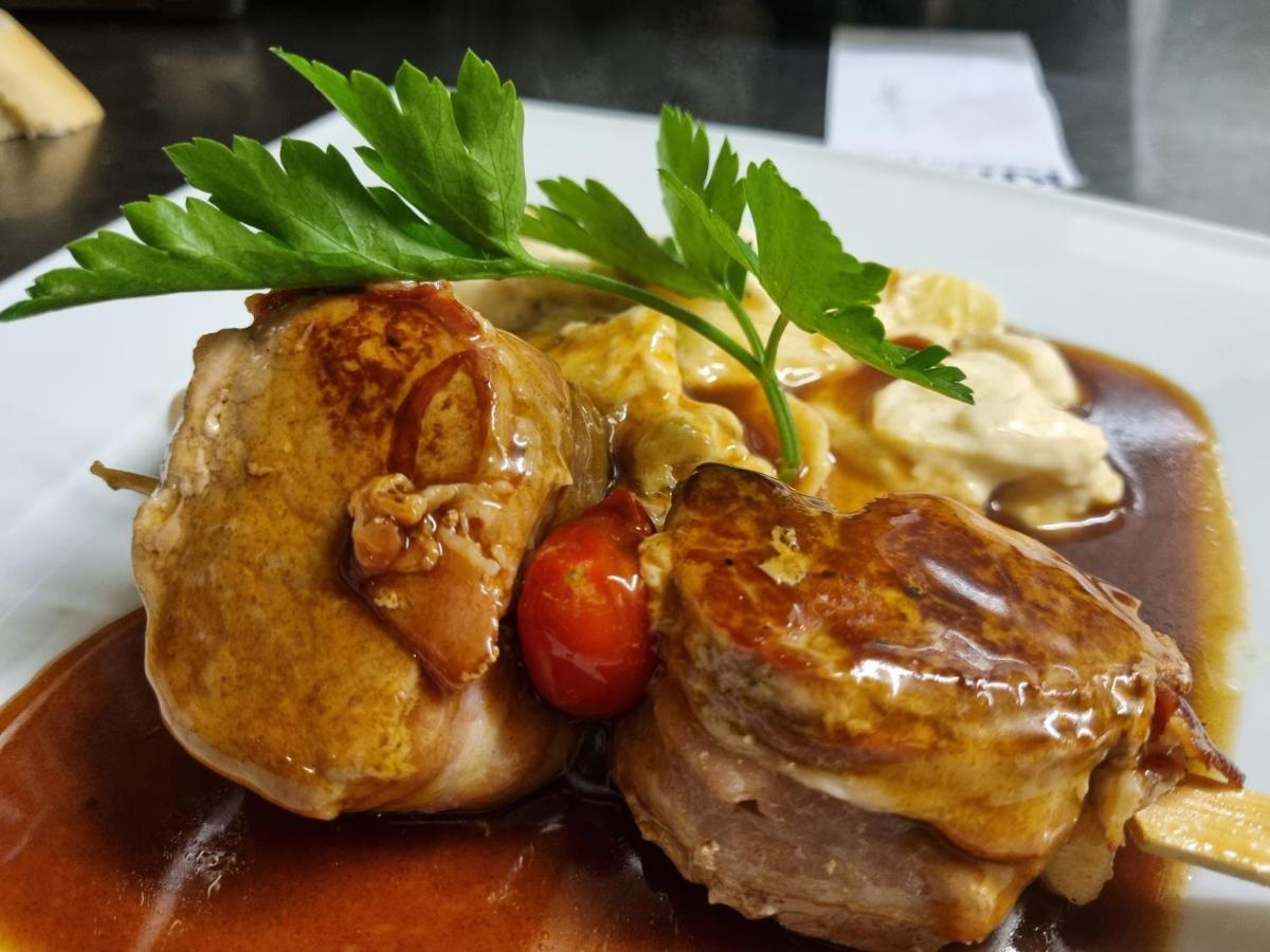 Landgasthaus "Zum Engel" 诺伊莱宁恩 外观 照片